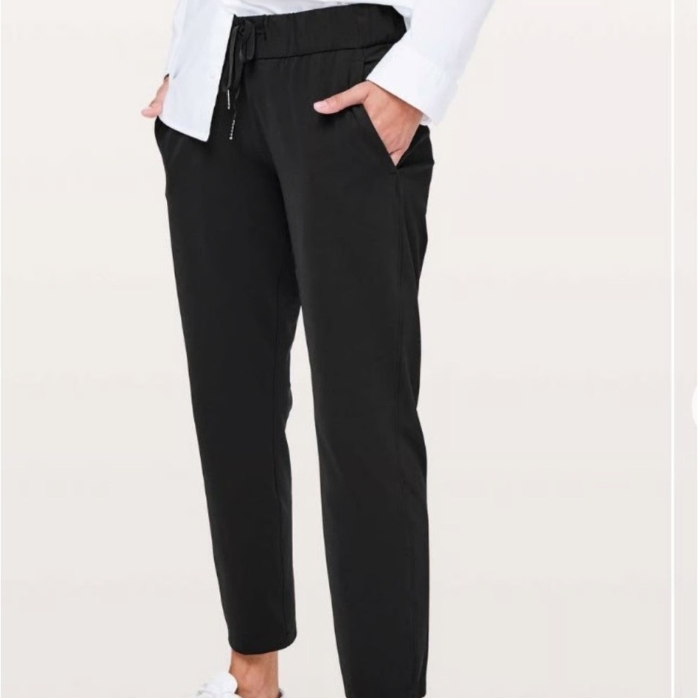 lululemon athletica women’s Black Joggers